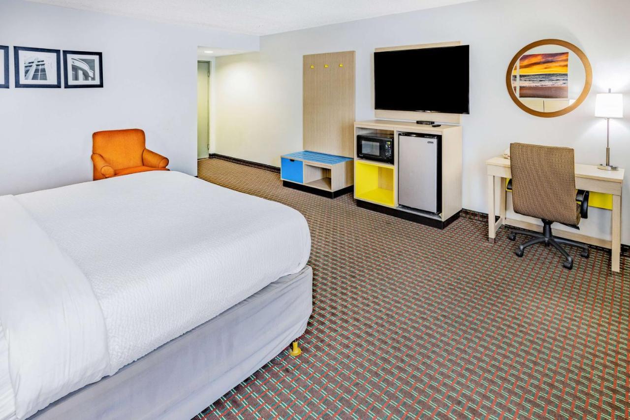 Days By Wyndham Hartsfield Jackson Atlanta Airport West