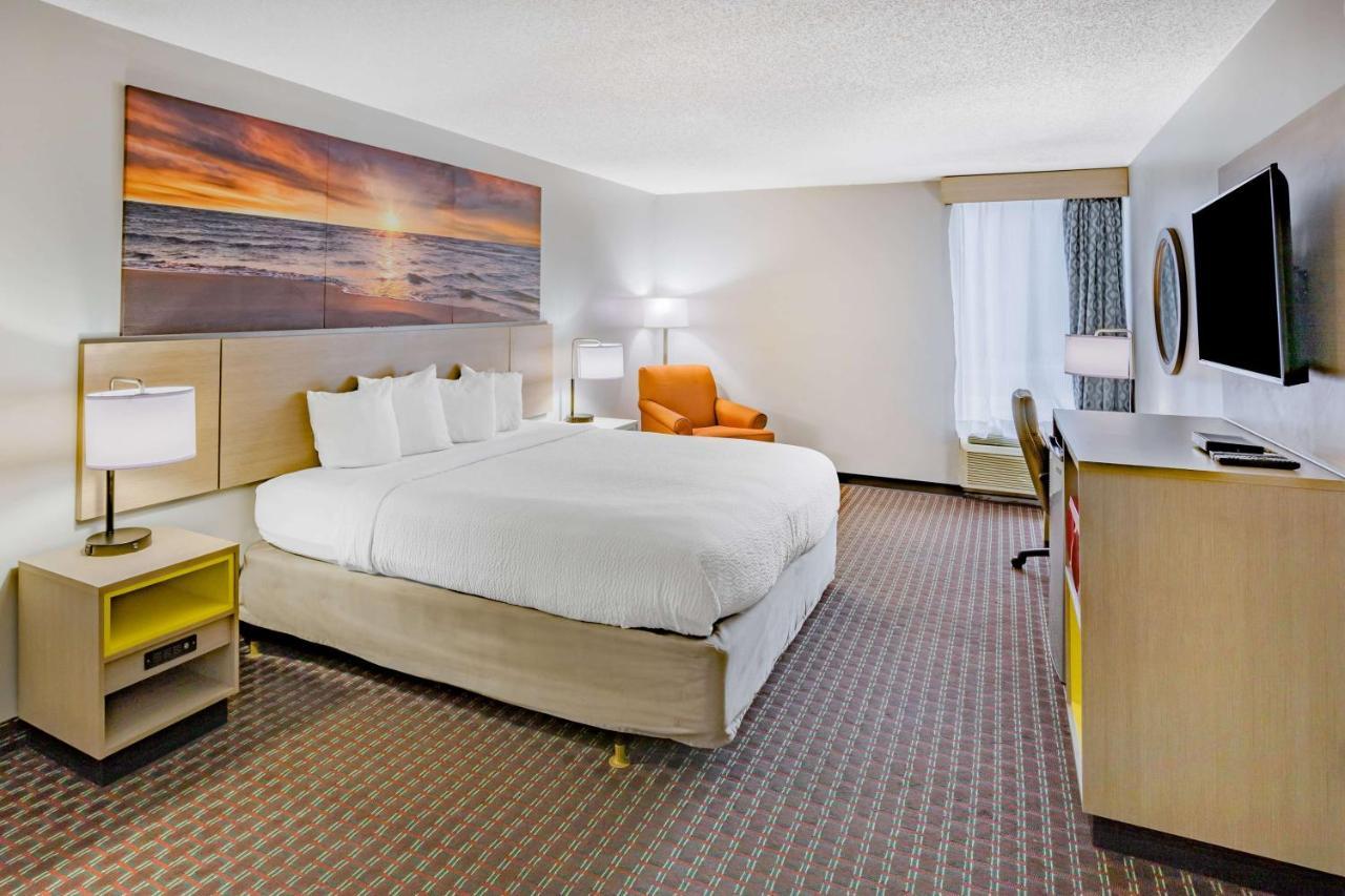 Hotel Days By Wyndham Hartsfield Jackson Atlanta Airport West 3*