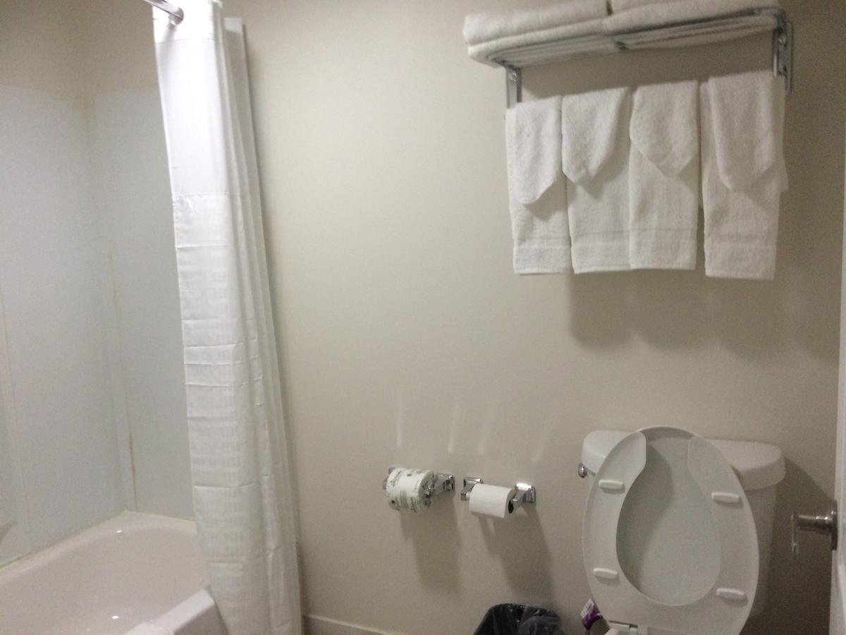 Days By Wyndham Hartsfield Jackson Atlanta Airport West Hotel College Park