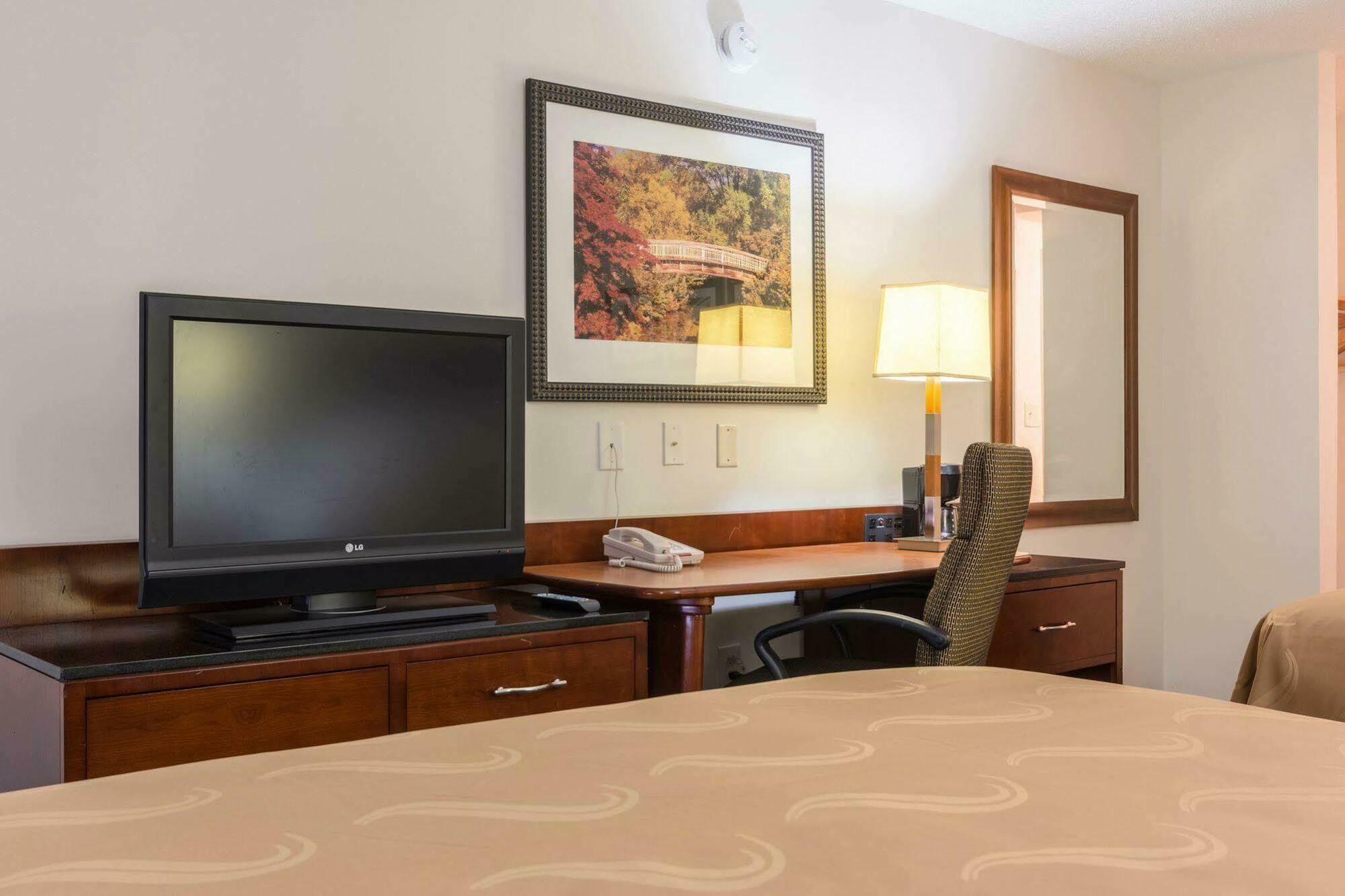 Days By Wyndham Hartsfield Jackson Atlanta Airport West Hotel 3*
